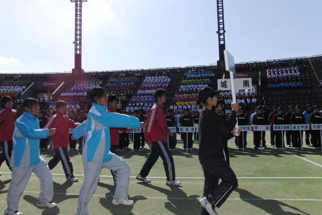 32_3_21_40.JPG - 開会式