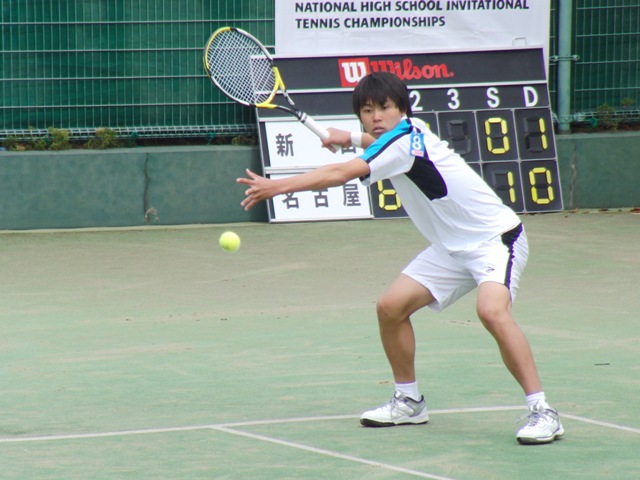 32_3_25_10.JPG - 熱戦の様子（準々決勝・準決勝）